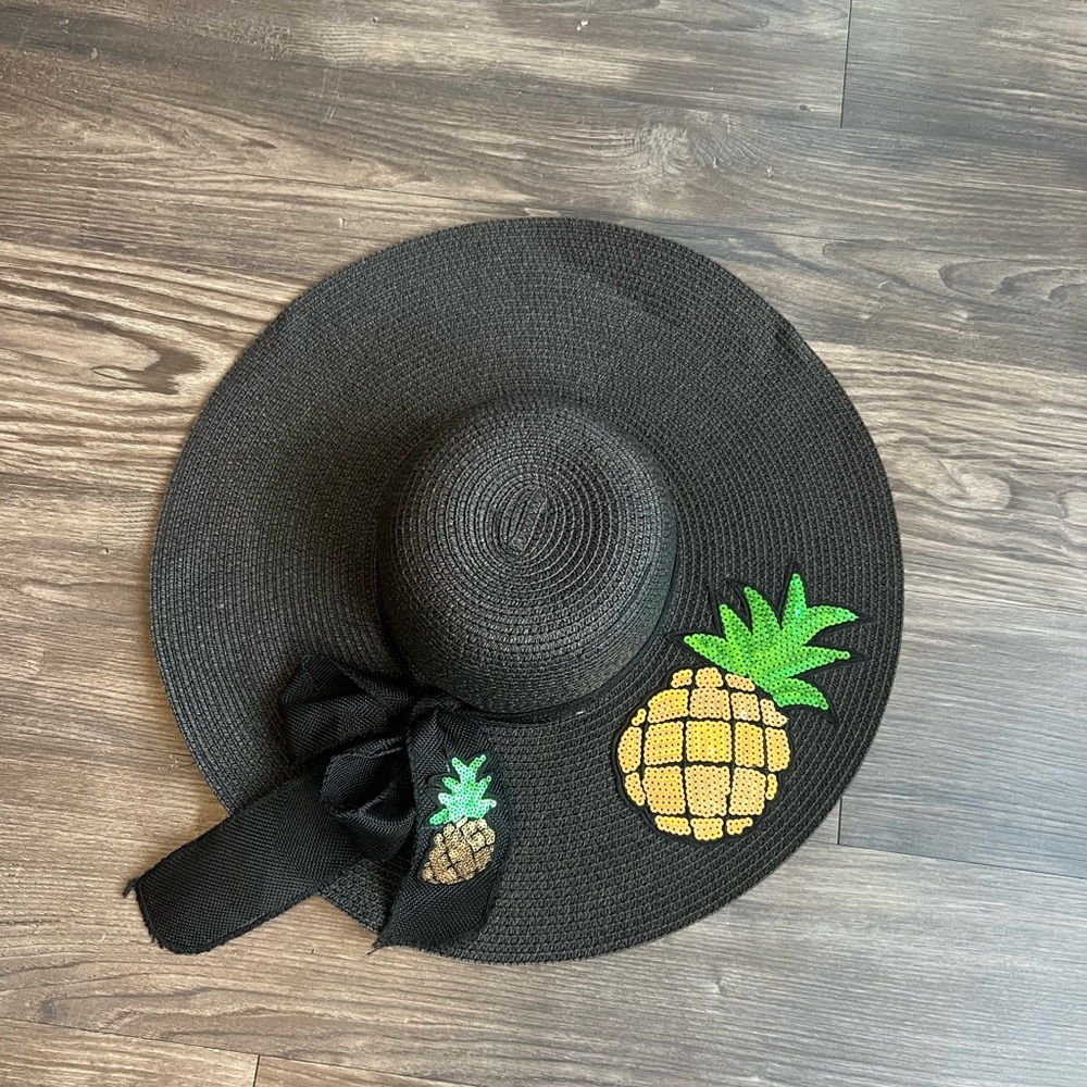 Black w/ Sequin Pineapple Sun Hat